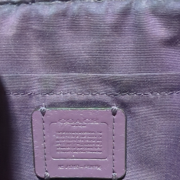 Coach Crossbody Bag - Picture 7 of 8